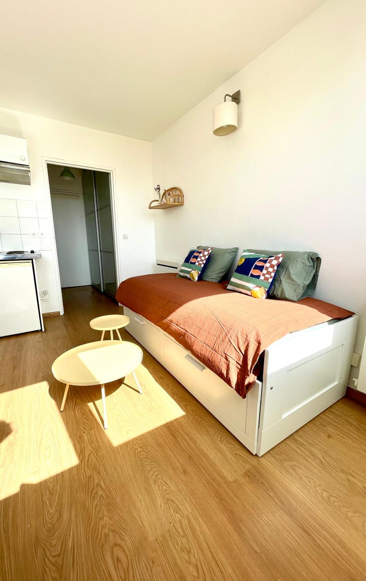 Charming Bright Sunny Studio In Belleville ปารีส ภายนอก รูปภาพ
